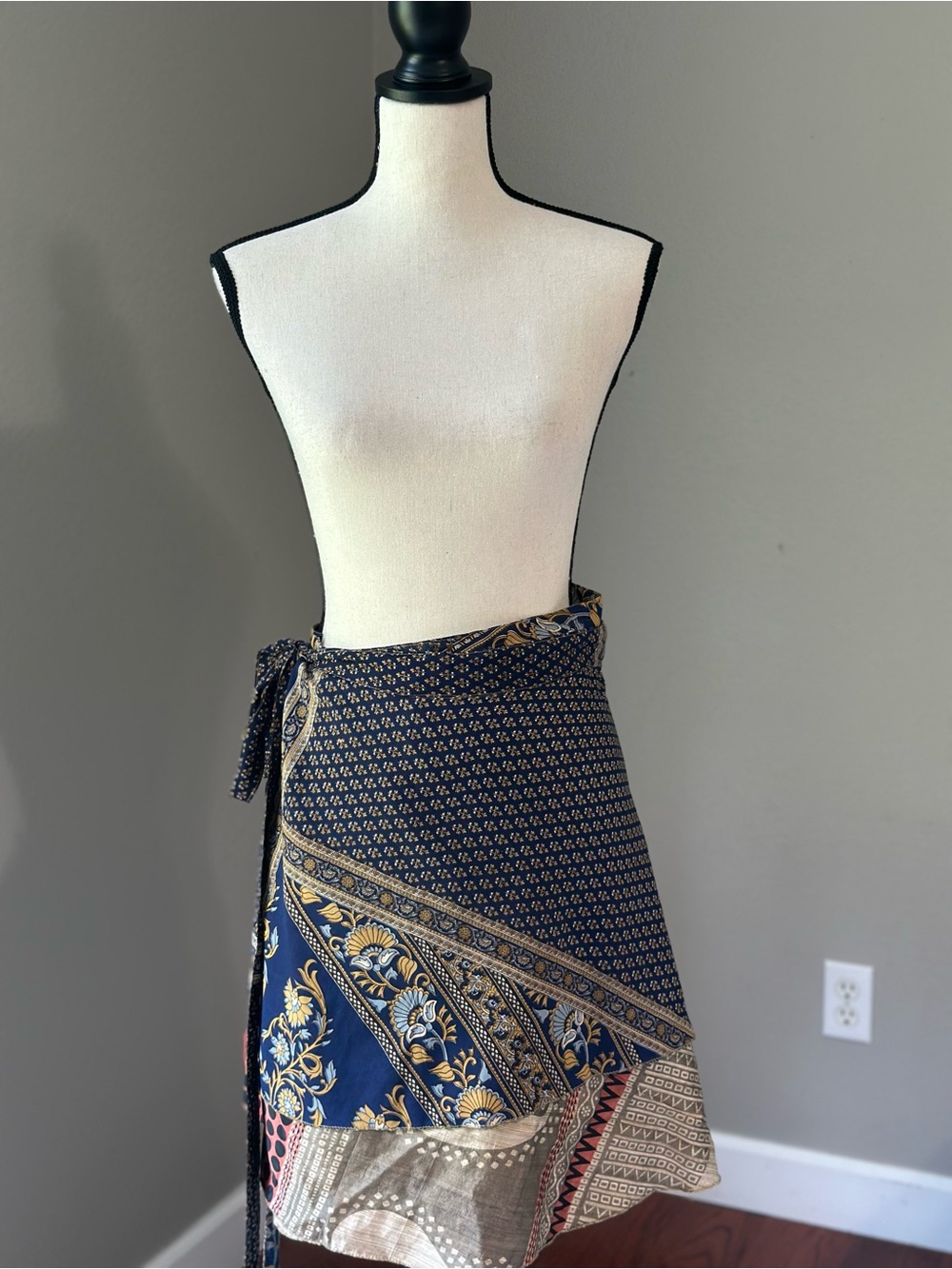 Made in India Navy Mixed Paisley & Floral Boho Indie Wrap Silk Mini Skirt